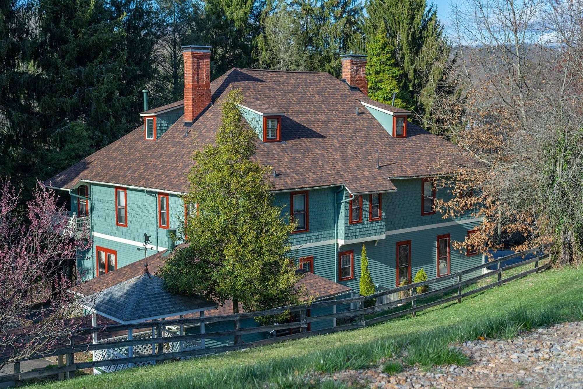 Engadine Inn And Cabins Candler Εξωτερικό φωτογραφία
