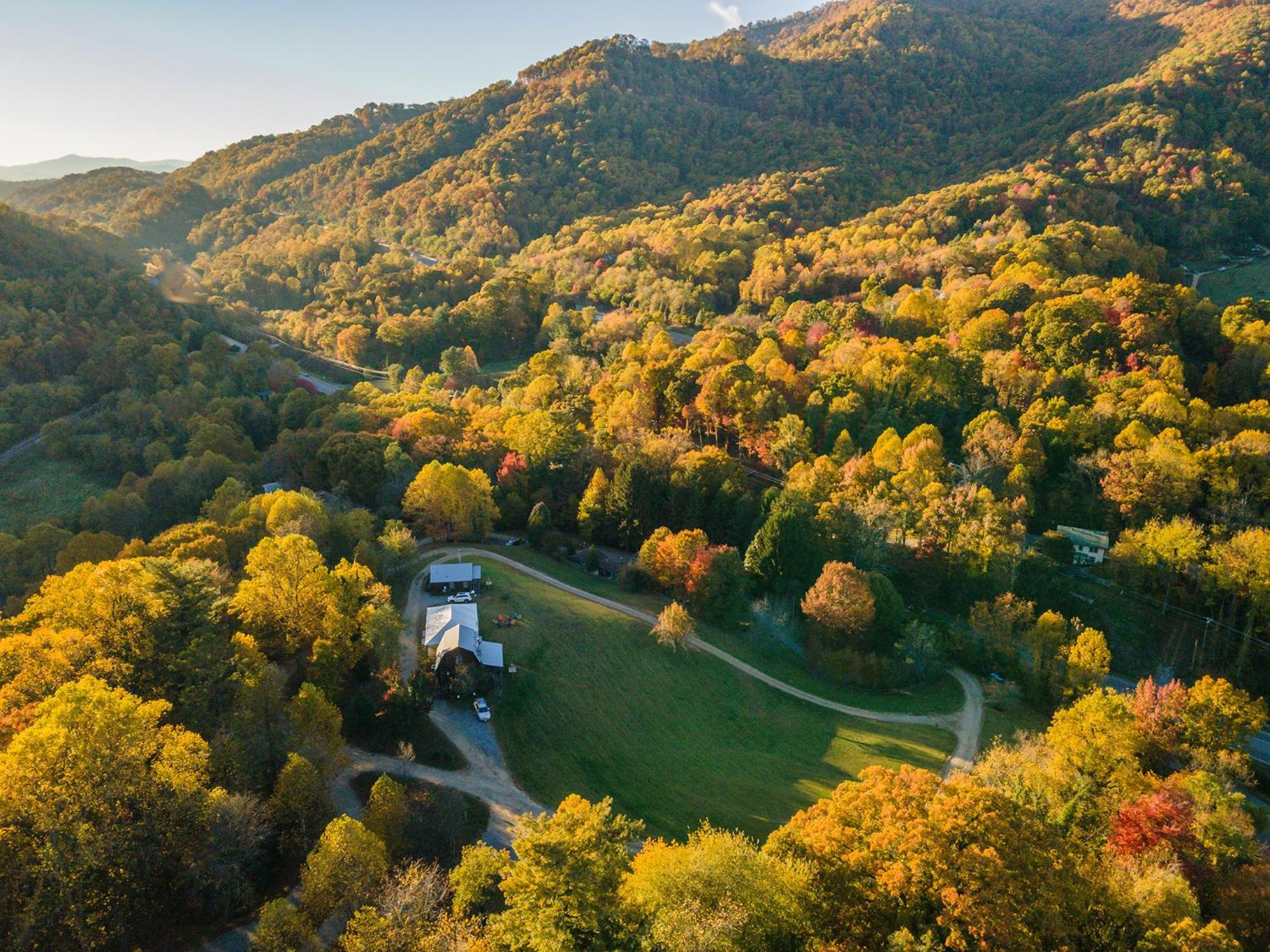Engadine Inn And Cabins Candler Εξωτερικό φωτογραφία