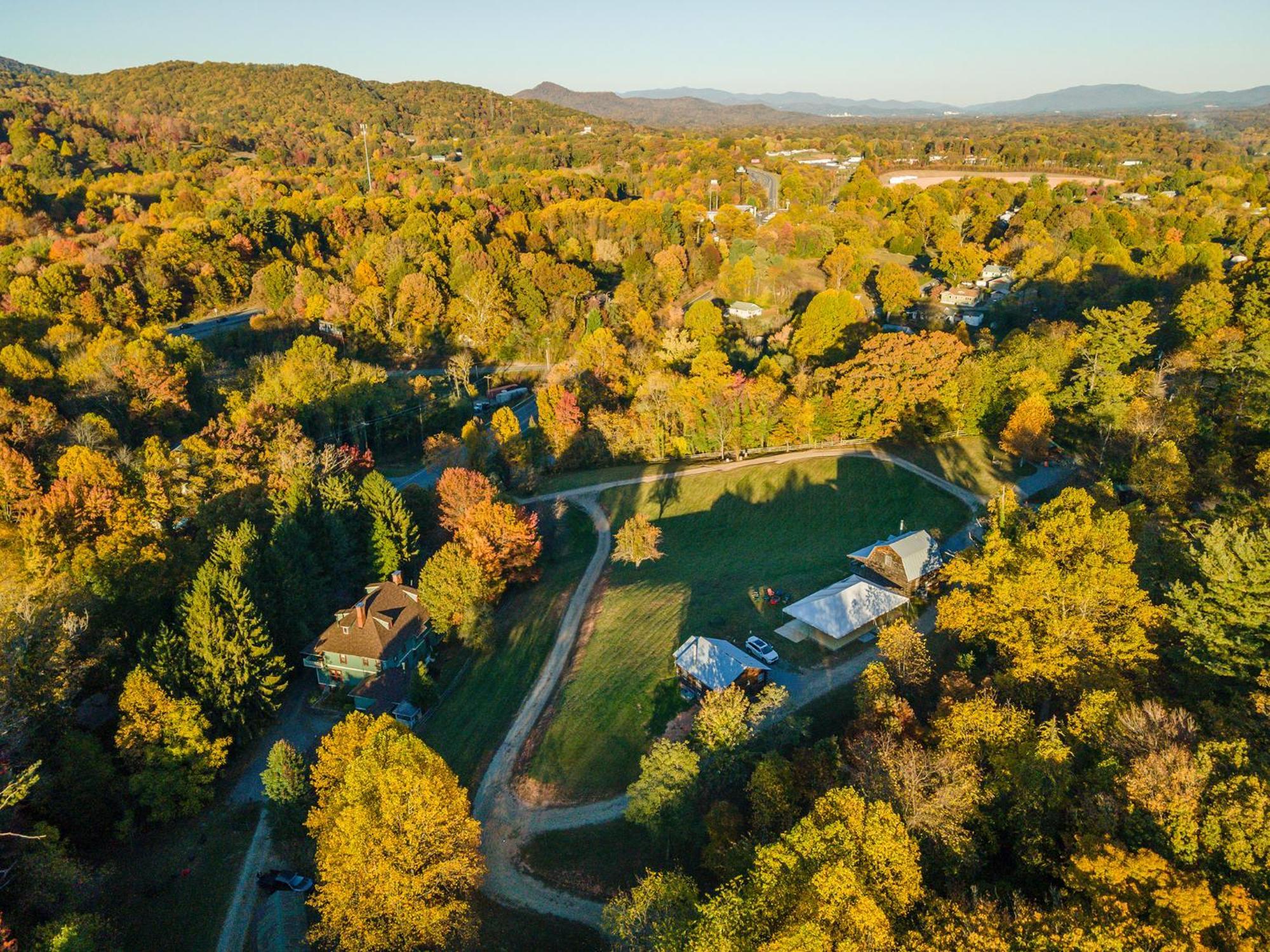 Engadine Inn And Cabins Candler Εξωτερικό φωτογραφία
